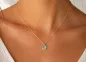 Preview: Model mit Aqua Calcedon Kette