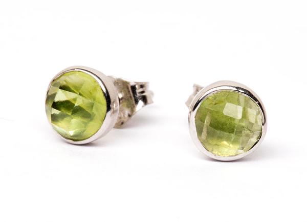 Ohrstecker Peridot facetiert